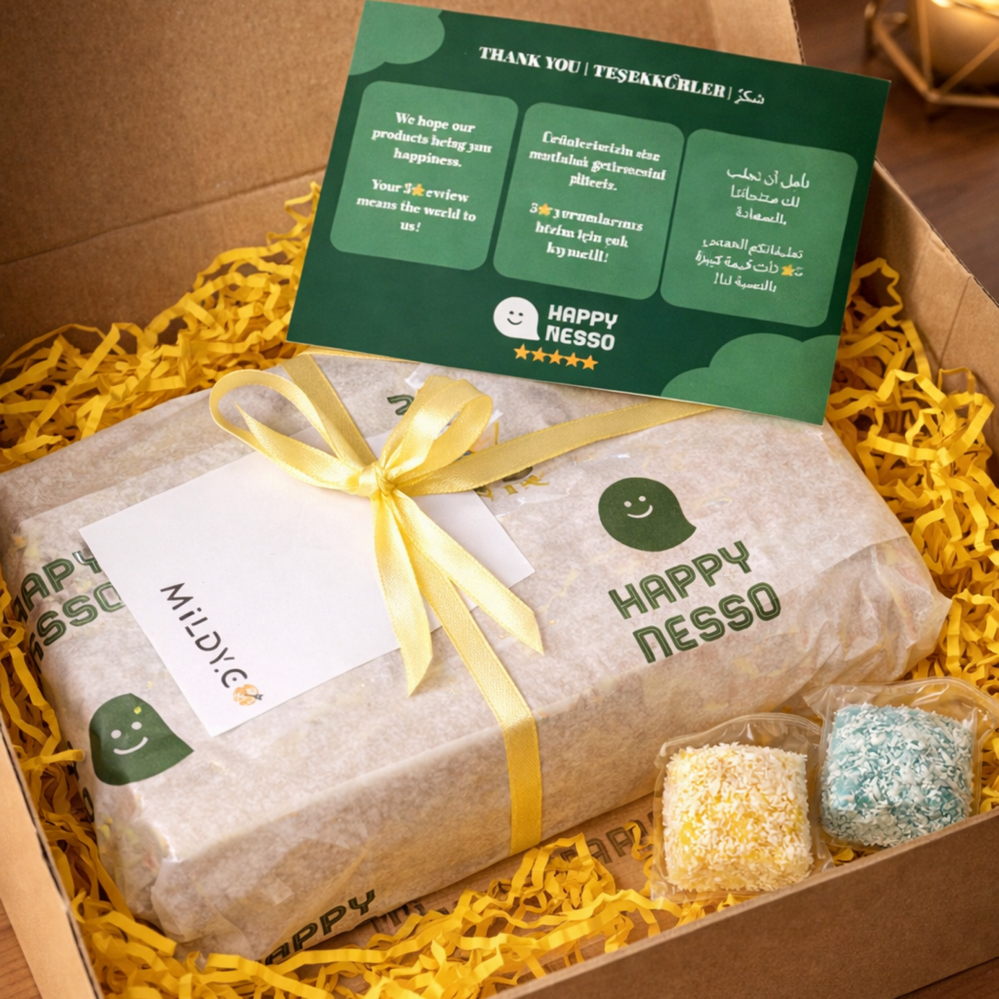 Happynesso marka ürün paketleme sunumu, teşekkür kartı ve özenli hediye ambalajı ile hazırlanmış sipariş içeriği