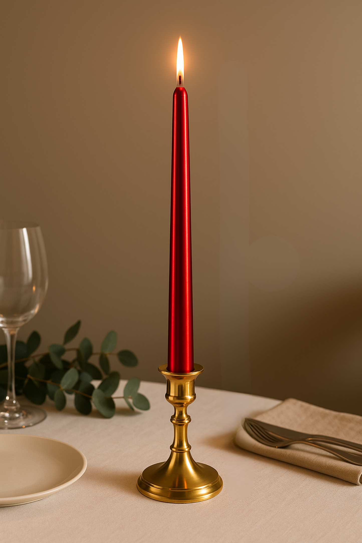 Konik Şamdan Mumu 25 cm – Dekoratif, İs Yapmaz, Kokusuz | Masa & Etkinlik Mumları