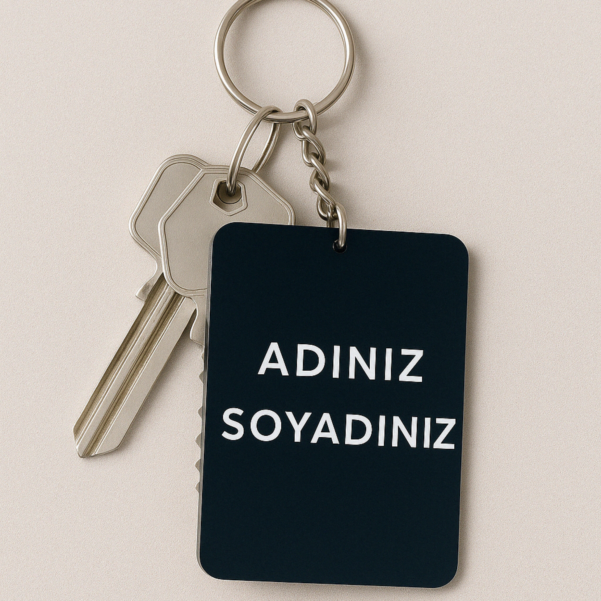 Kişiye özel dikdörtgen siyah pleksi anahtarlık ev anahtarıyla