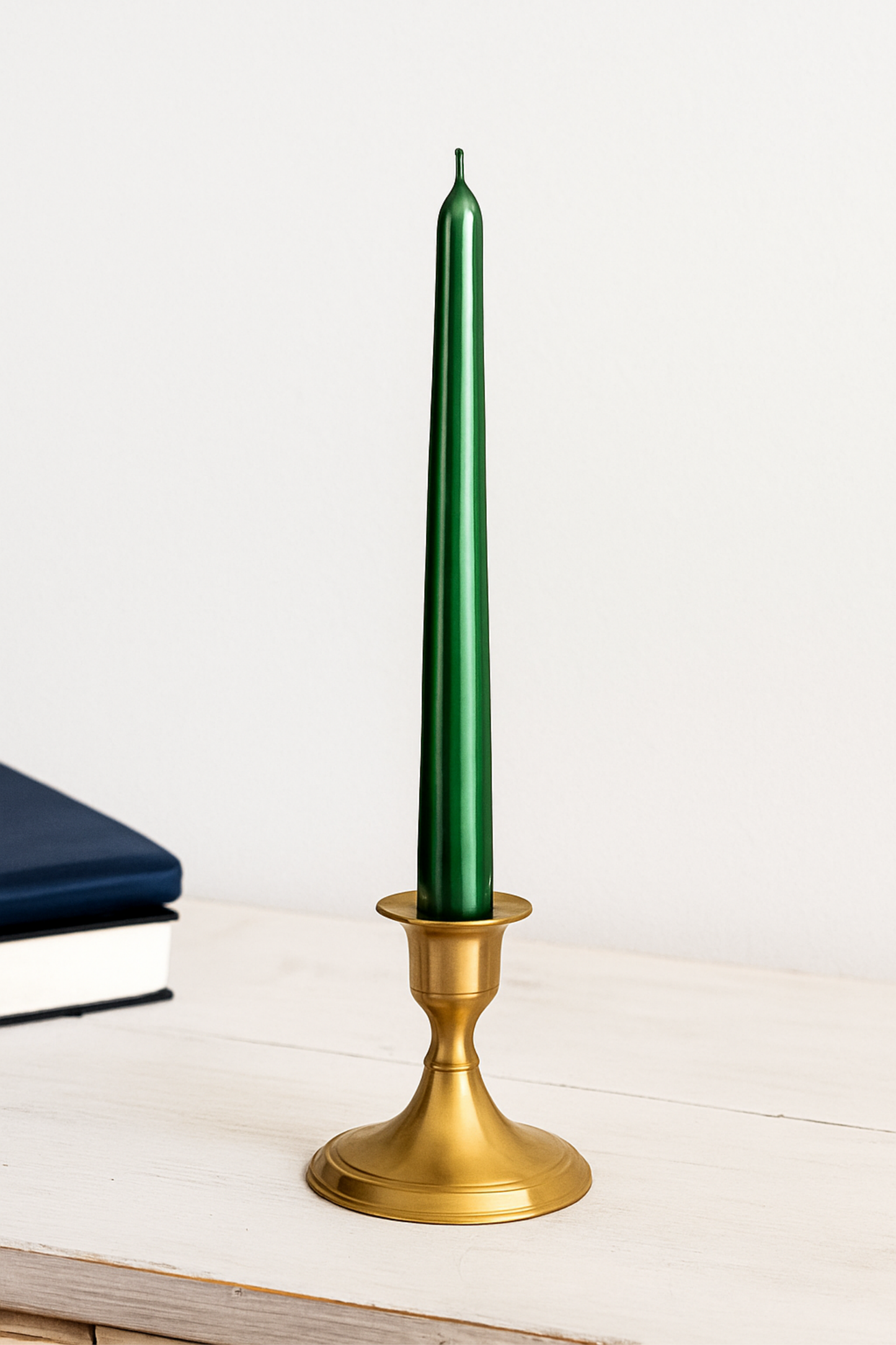 Konik Şamdan Mumu 25 cm – Dekoratif, İs Yapmaz, Kokusuz | Masa & Etkinlik Mumları